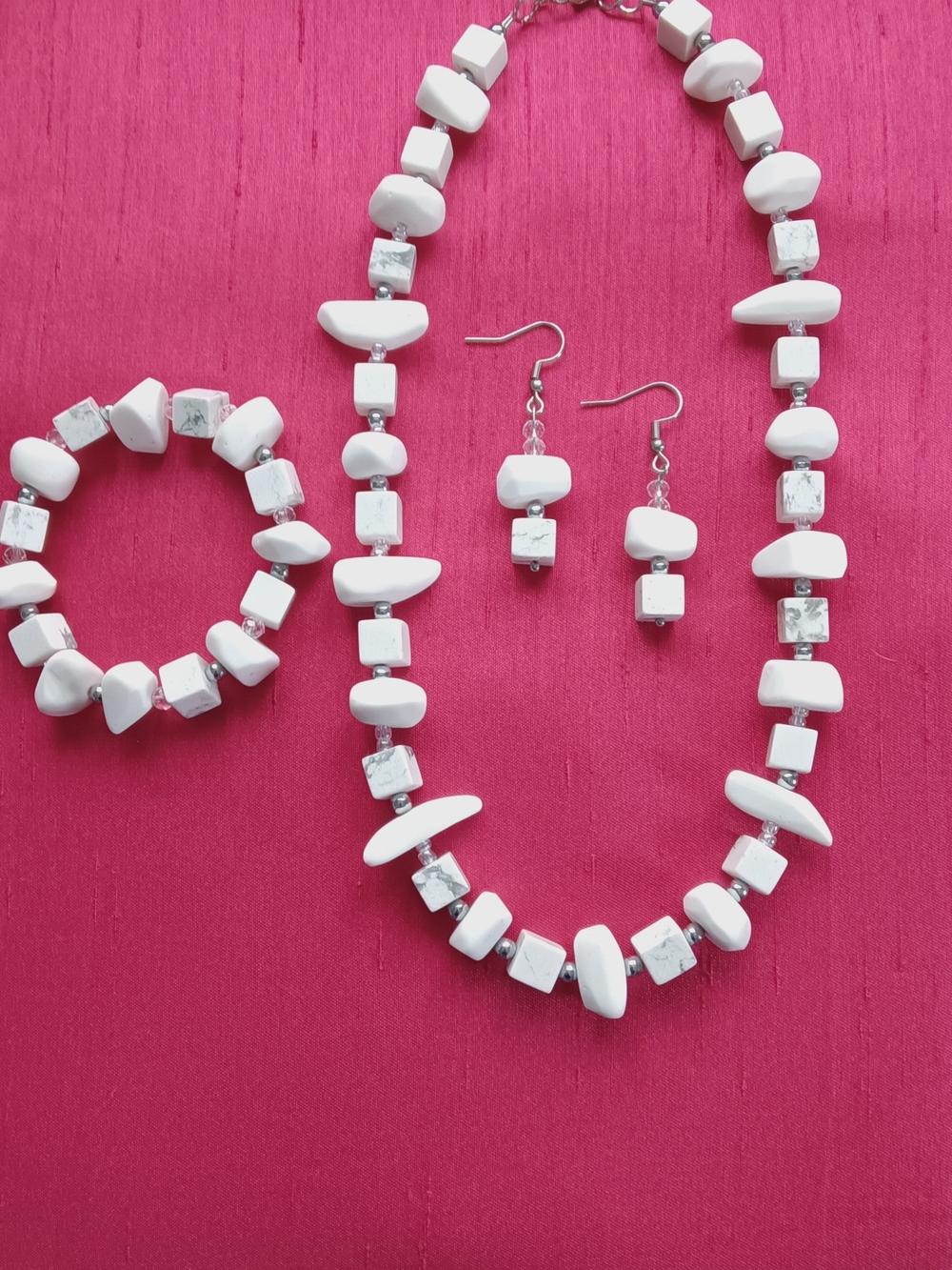 White Beaded Necklace, Bracelet & Earrings Set